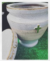 Keramická urna v zlate